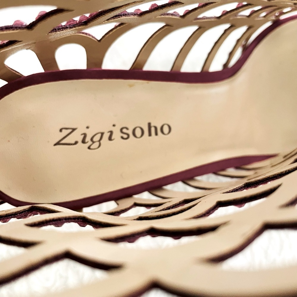 Zigi Soho burgundy pumps